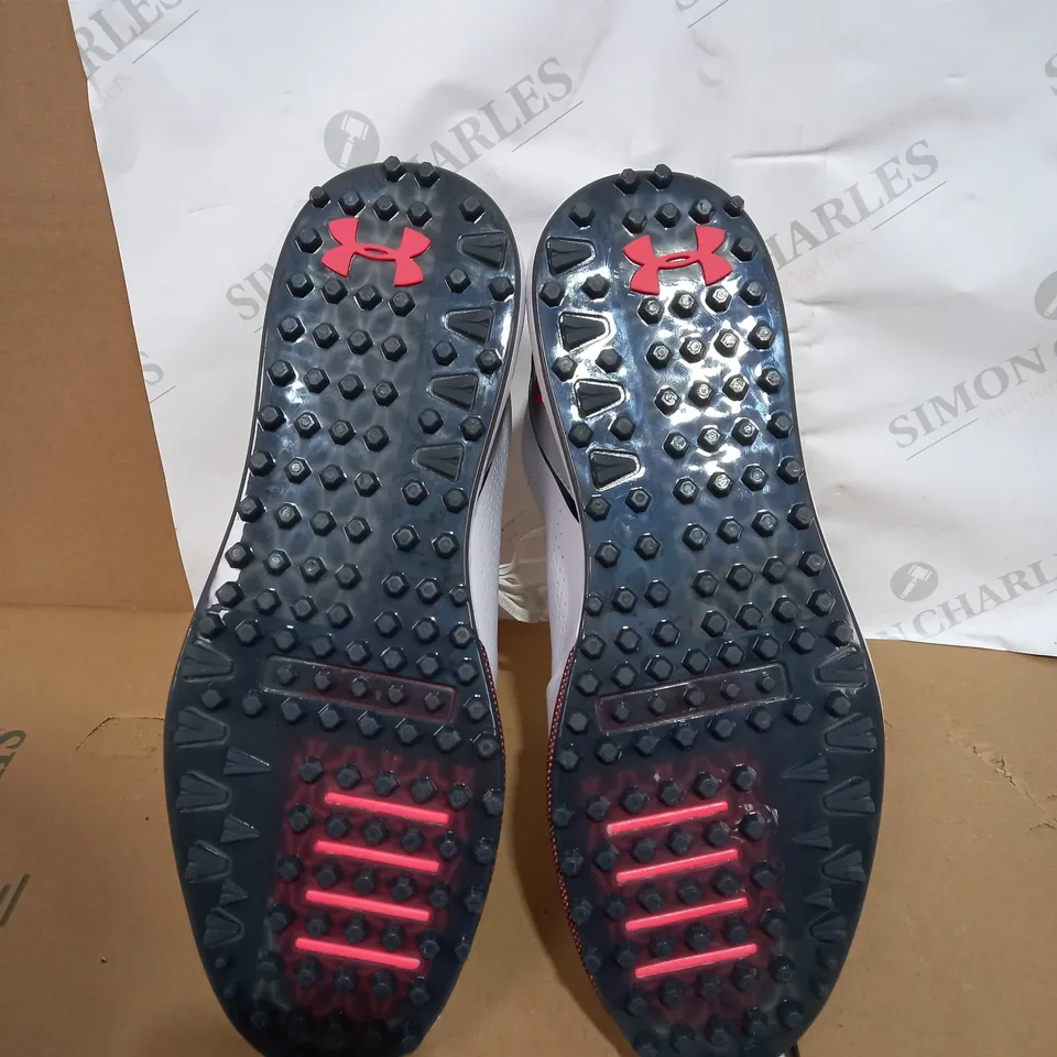 PAIR OF BOXED MENS UNDER ARMOUR TRAINERS SIZE 11