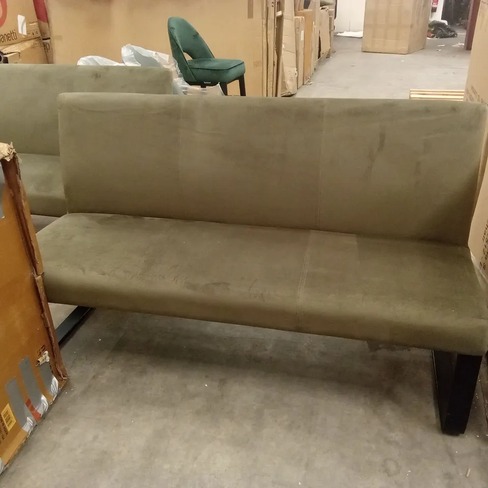 DANETTI GREEN VELVET DINING BENCH