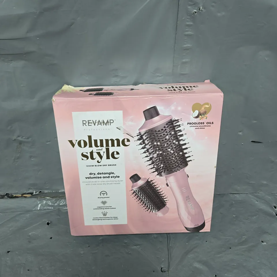 BOXED REVAMP PROFESSIONAL VOLUME AND STYLE 1200W BLOW DRY BRUSHS