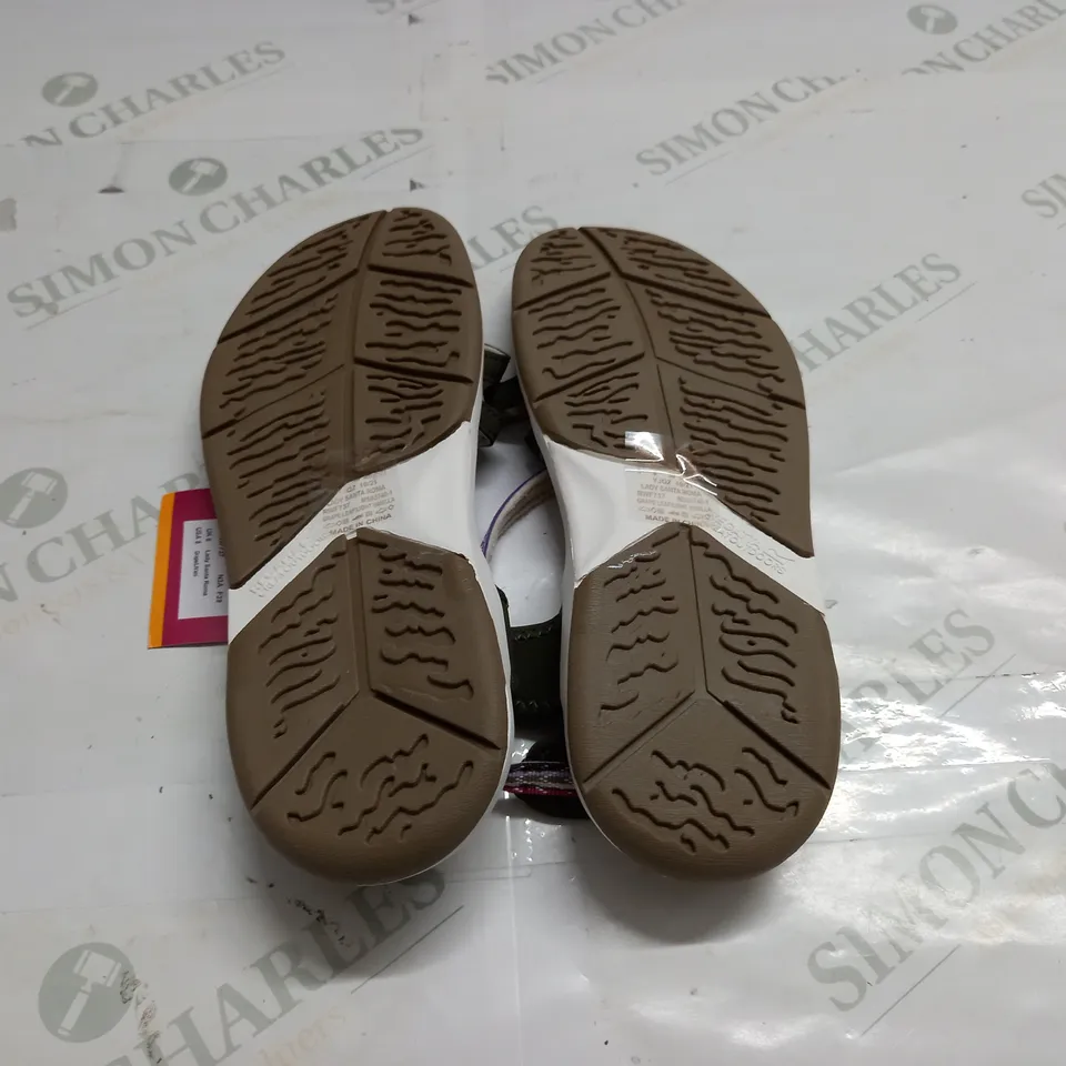 REGATTA LADY ROMA SANDALS SIZE 6