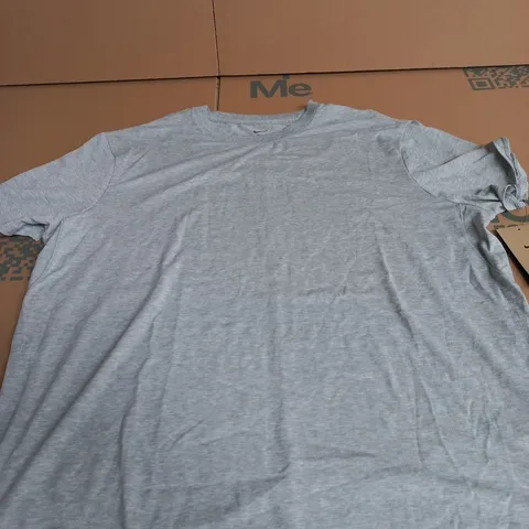 NIKE LIGHT GREY TEE SIZE M