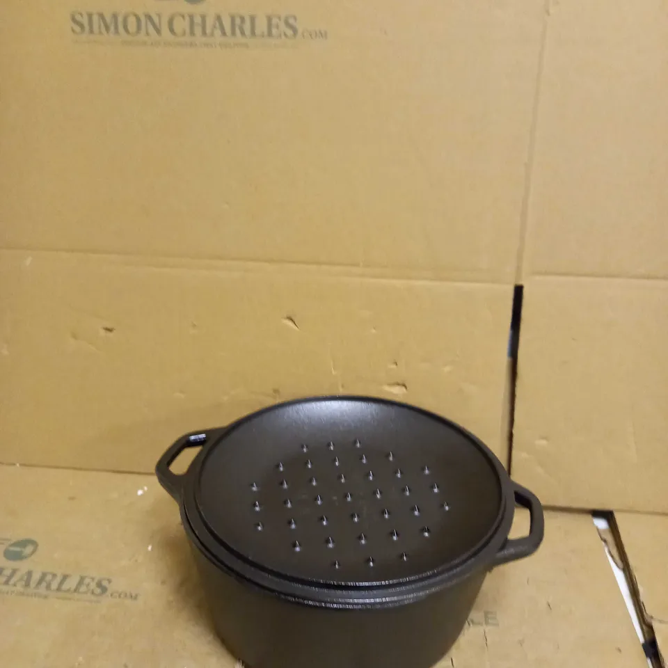 LODGE 5 QUART CAST IRON DUTCH OVEN. PRE-SEASONED POT