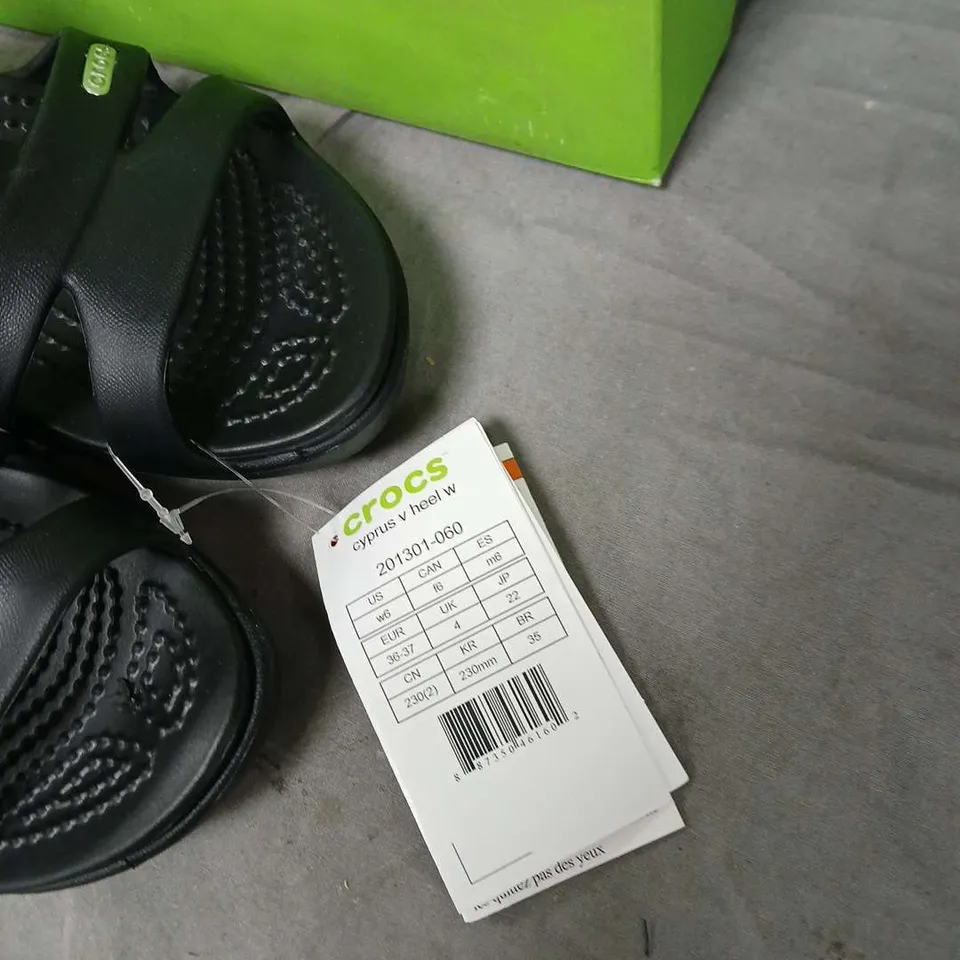 CROCS CYPRUS WEDGE HEEL SANDALS – BLACK, BOXED UK SIZE 4 