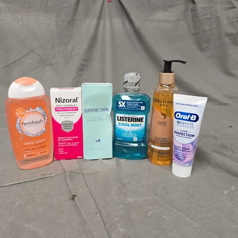 APPROXIMATELY 20 ASSORTED HEALTH & BEAUTY PRODUCTS TO INCLUDE LISTERINE MOUTHWASH, FEMFRESH DAILY WASH AND NIZORAL SHAMPOO