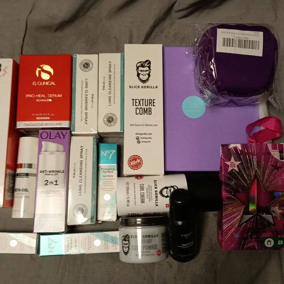 LOT OF APPROXIMATELY 15ASSORTED HEALTH AND BEAUTY ITEMS TO INCLUDE IS CLINICAL PRO-HEALING SERUM, LUNG CLEANSING SPRAY AND NO7 LIP CARES