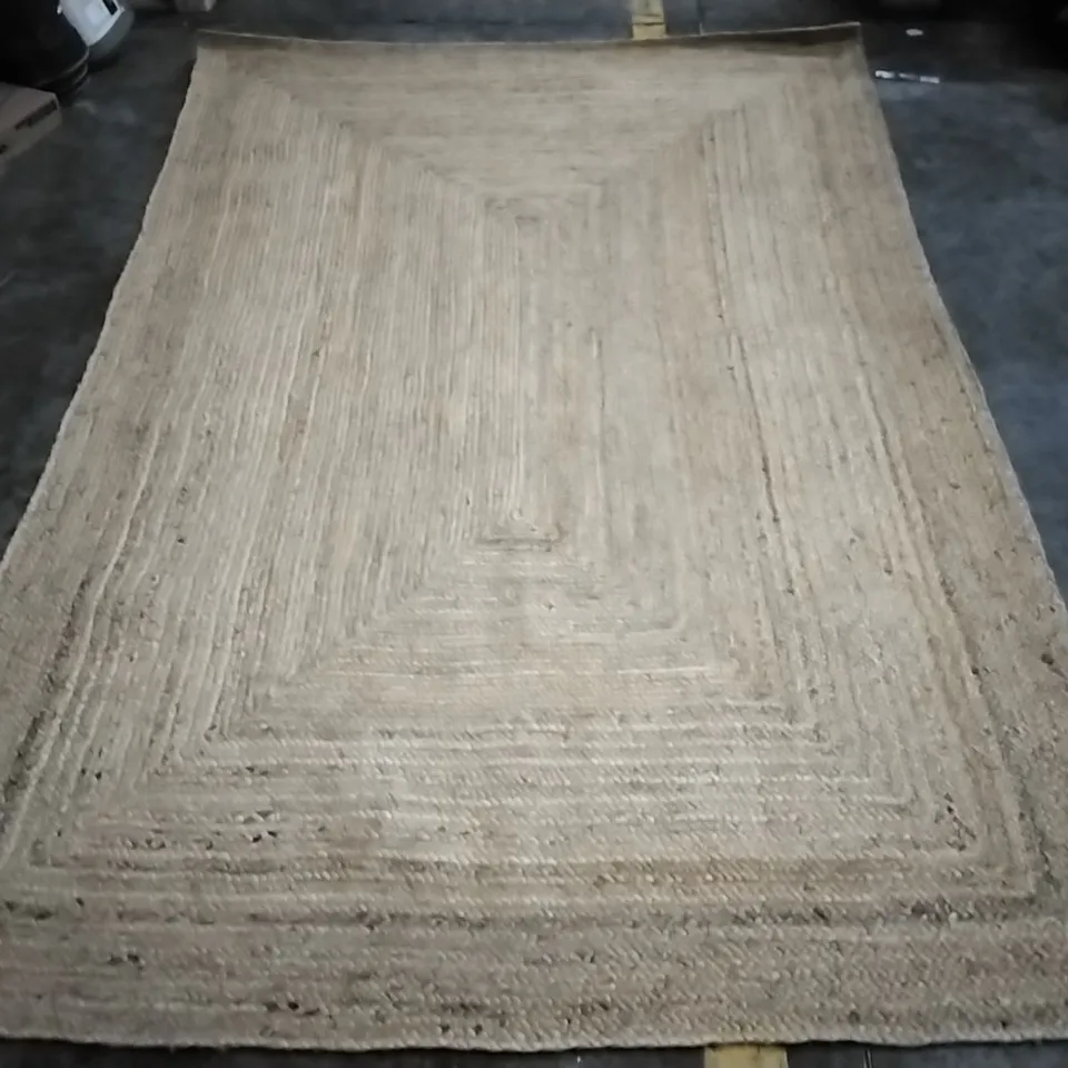 ARRIA FLATWEAVE BEIGE RUG APPROXIMATELY 183X274CM