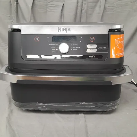 BOXED NINJA 10.4L FOODI FLEXDRAWER DUAL AIR FRYER AF500UK IN BLACK