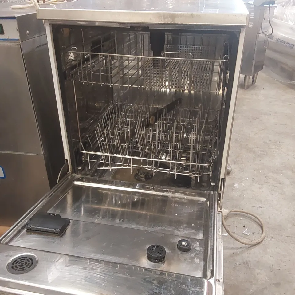 MIELE G7783 COMMERCIAL LABORATORY GLASSWASHER 