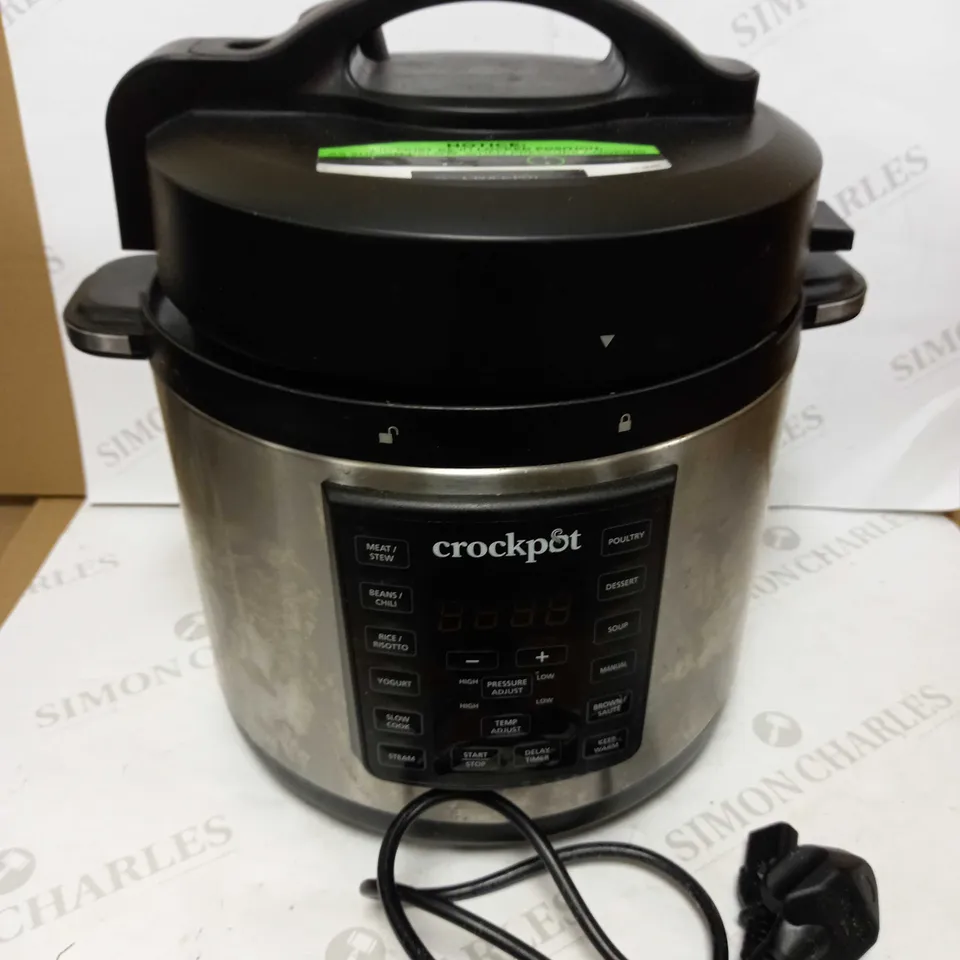 CROCKPOT PRESSURE MULTI COOKER