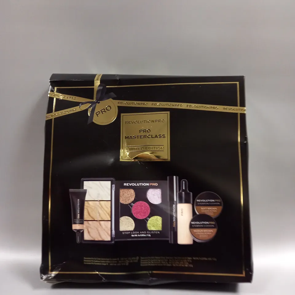 REVOLUTION PRO MASTERCLASS LIMITED EDITION 