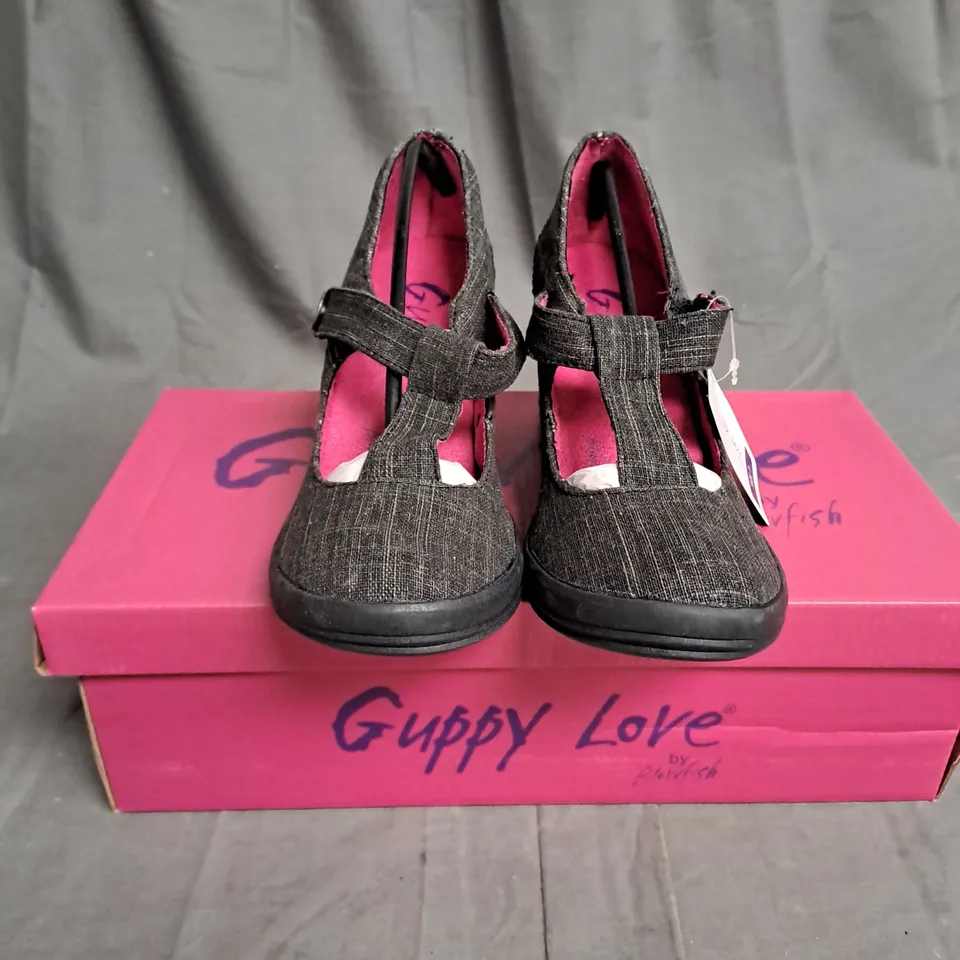 BOXED LOT OF 12 PAIRS OF LADIES WEDGE HEEL SHOES. VARIOUS SIZES