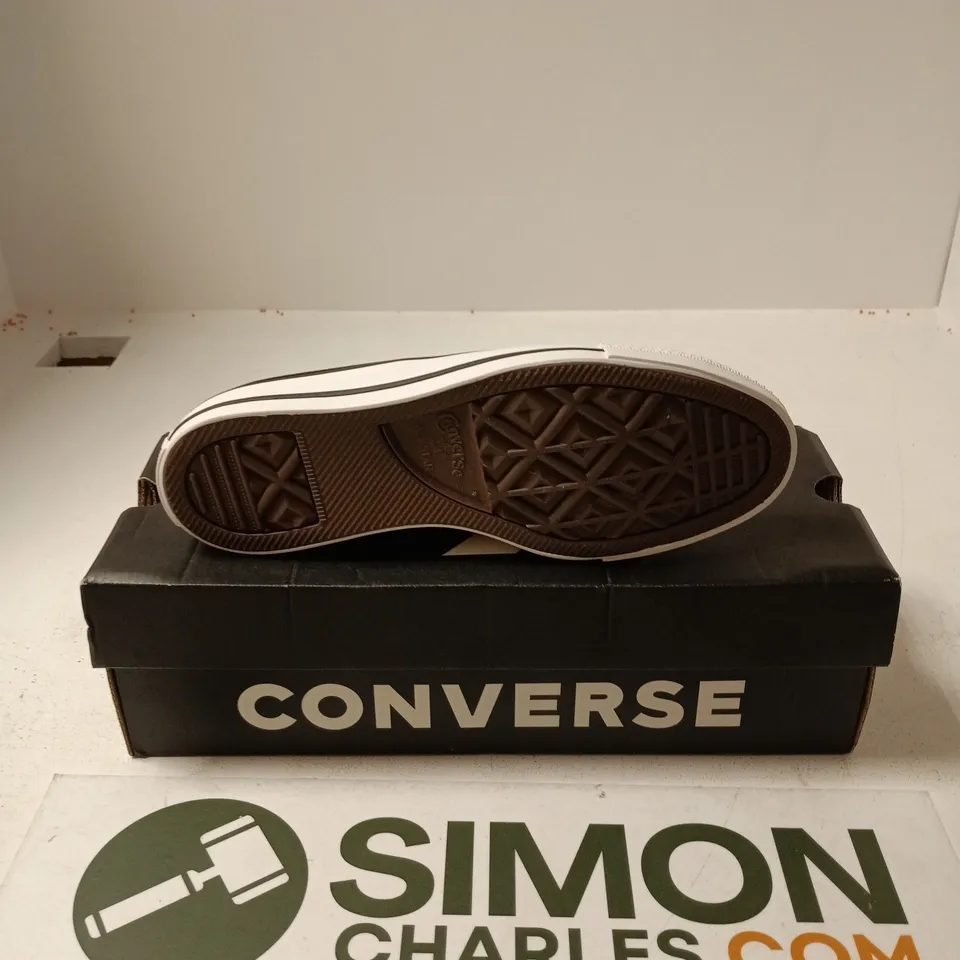 BOXED PAIR OF CONVERSE ALL STAR OX SHOES IN BLACK/WHITE - UK 6