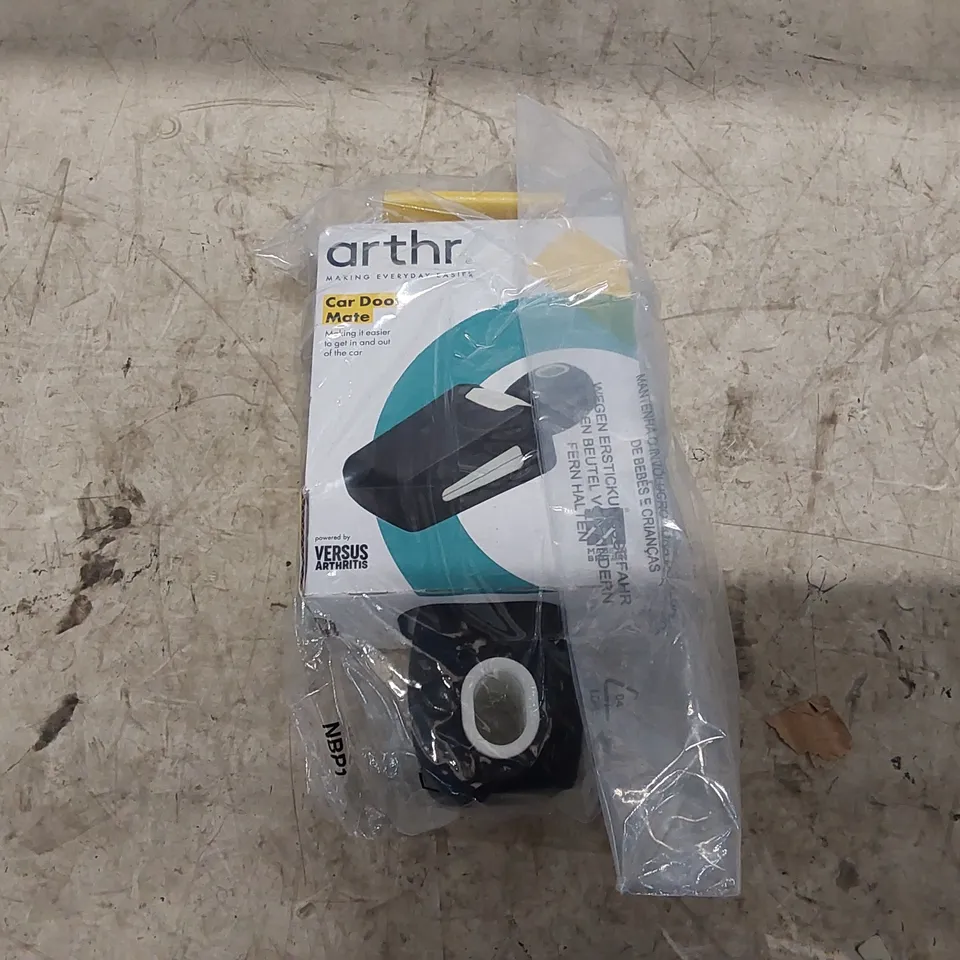 BAGGED ARTHR CAR DOOR MATE (1 ITEM)