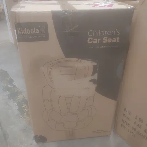 BOXED KIDOOLA CHILDREN'S CAR SEAT