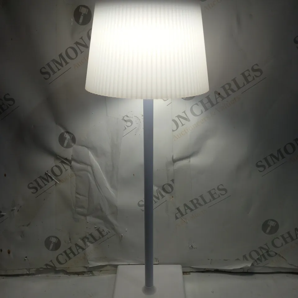 SFIXX SET OF 2 INDOOR OUTDOOR TOUCH TABLE LIGHTS - WHITE