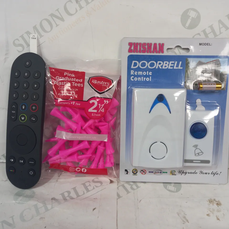 LOT OF APPROXIMATELY 10 ASSORTED HOUSEHOLD ITEMS TO INCLUDE REMOTE CONTROL DOORBELL, PINK GRADUATED PLASTIC TEES, REMOTE, ETC
