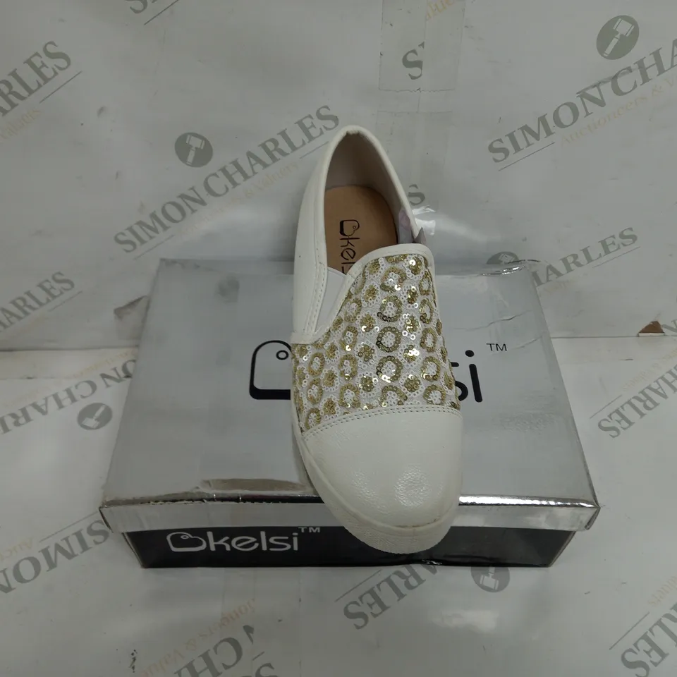 APPROXIMATELY 12 BOXED PAIR OF KELSI SLIP ON TRAINERS TO INCLUDE SIZES 4, 5, 6