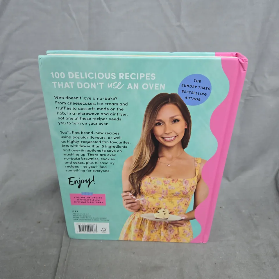 FITWAFFLES NO-BAKE BAKING BY ELOISE HEAD HARDCOVER