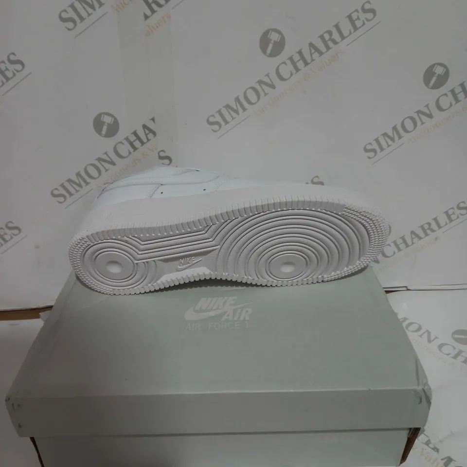 BOXED PAIR OF NIKE WHITE AIR FORCE ONES SIZE 5.5