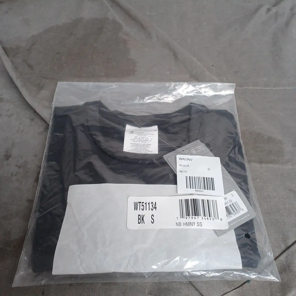 NEW BALANCE BLACK TEE SIZE S
