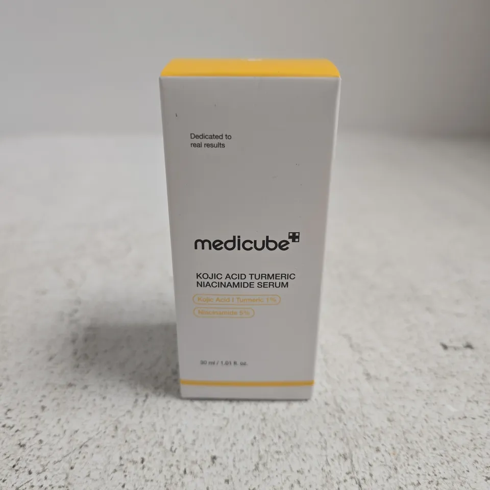 BOXED AND SEALED MEDICUBE KOJIC ACID TURMERIC NIACINAMIDE SERUM (30ML)