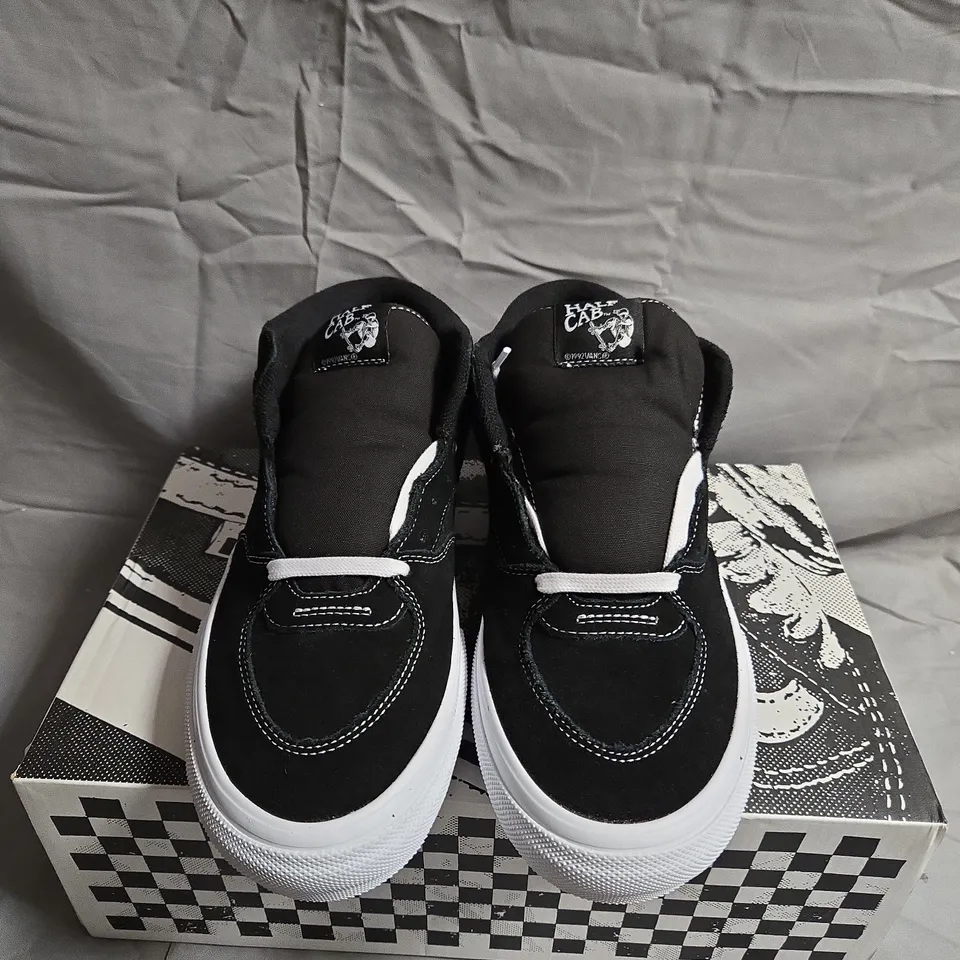 BOXED PAIR OF SKATE HALF CAN VANS - UK SIZE 10