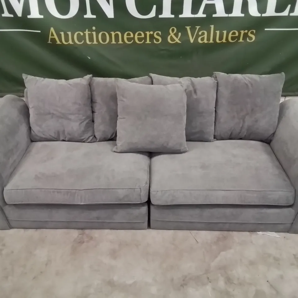 QUALITY DESIGNER 4 SEATER GREY FABRIC UPHOLSTERED SOFA