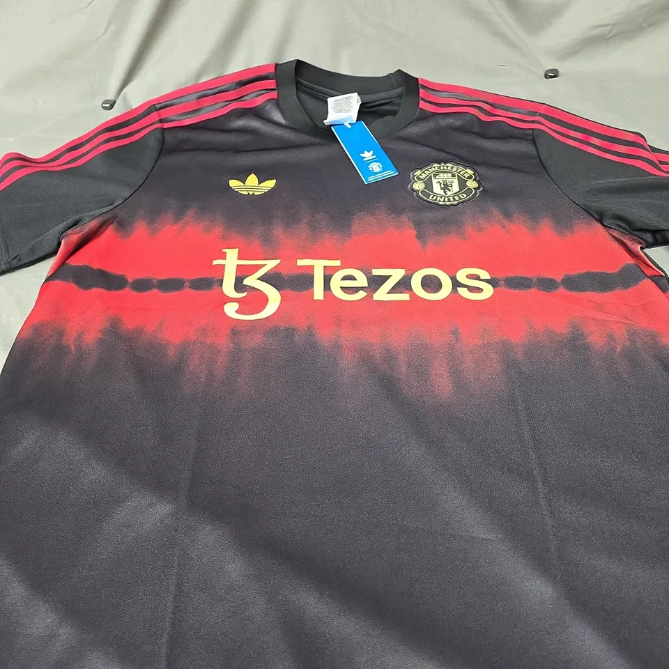 MANCHESTER UNITED FC JERSEY - SIZE XL