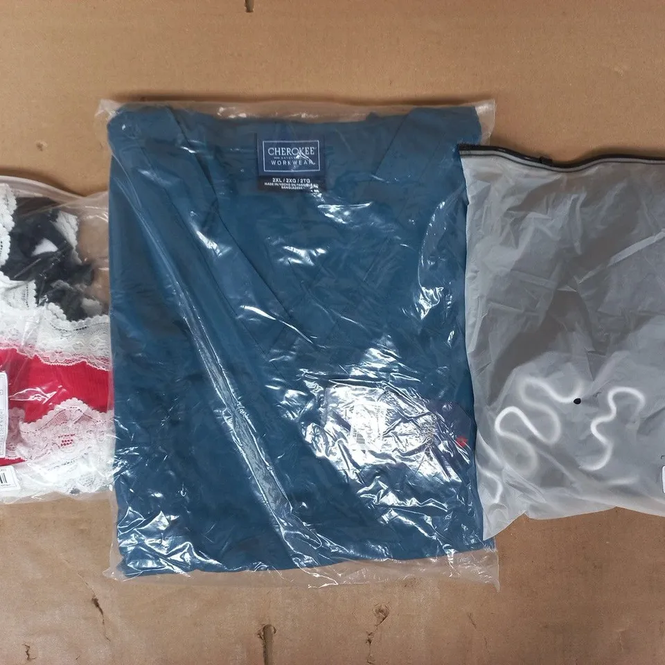 APPROXIMATELY 20 ASSORTED CLOTHING AND FASHION PRODUCTS IN VARIOUS STYLES AND SIZES - COLLECTION ONLY