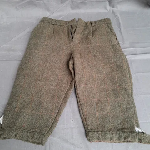 BEAVER COUNTRY WHEAR TROUSERS IN GREEN SIZE 30W