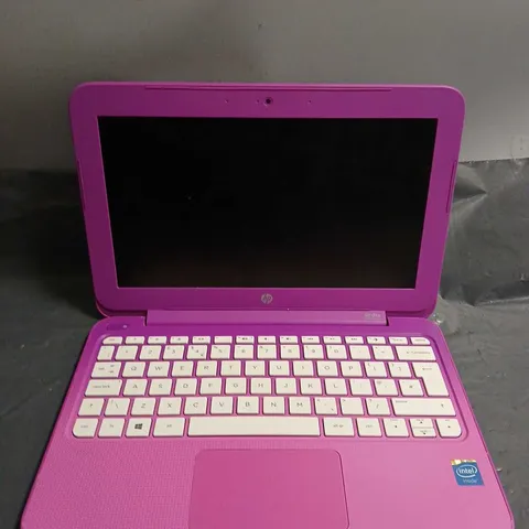 HP STREAM LAPTOP IN PURPLE 