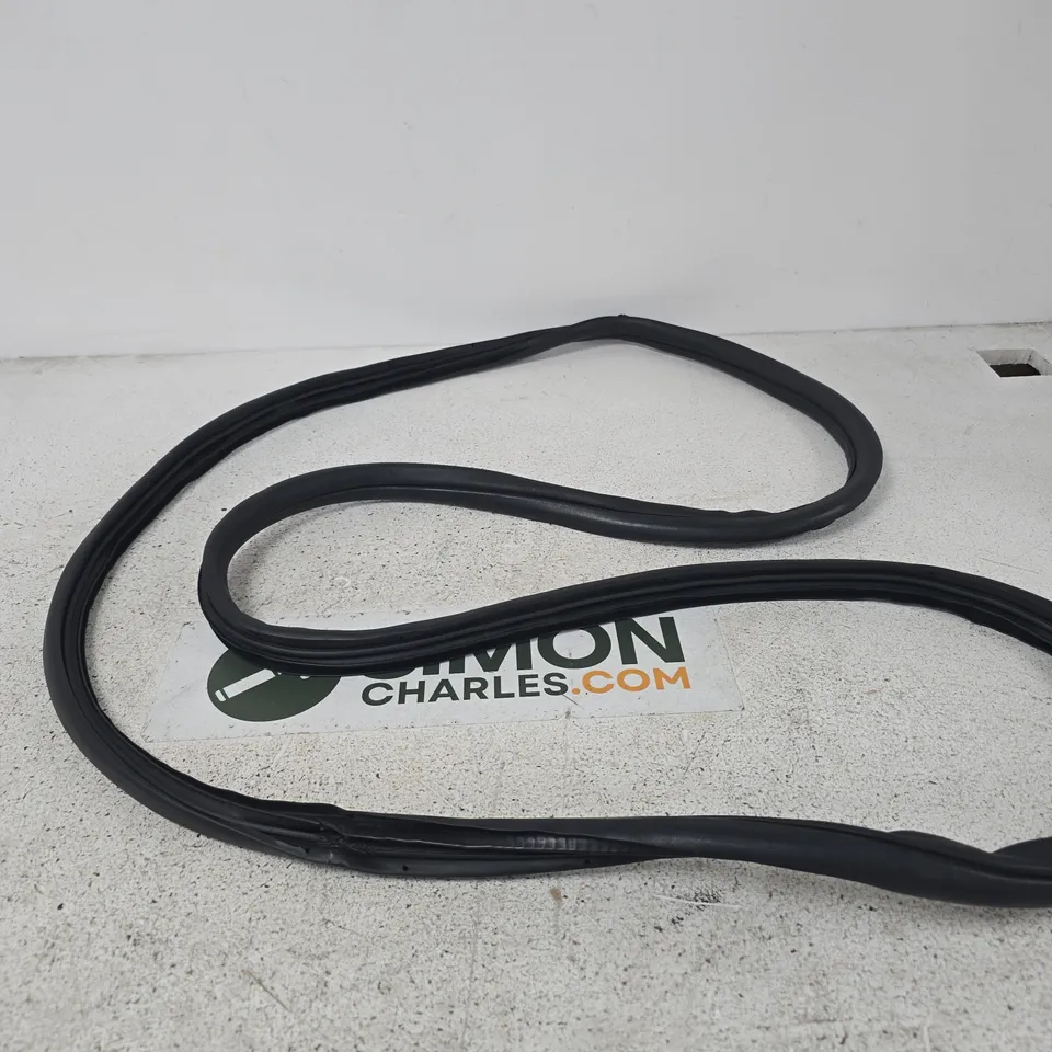 BLACK RUBBER SEAL