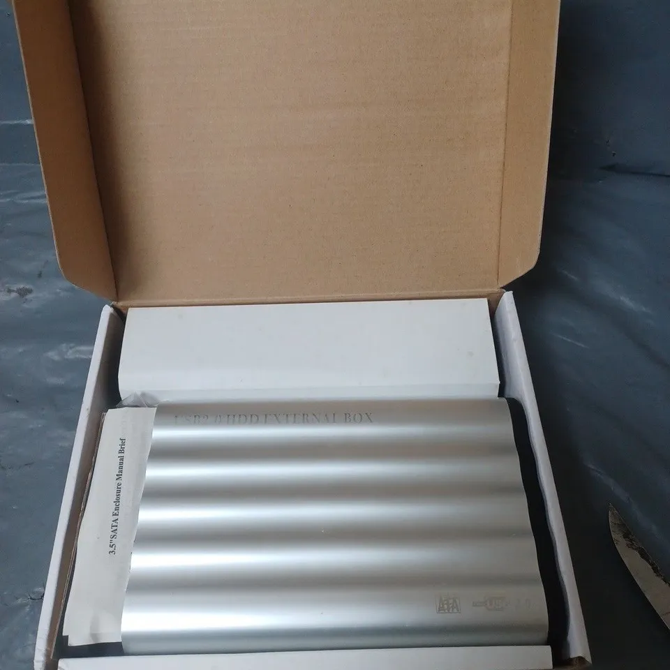 DYNAMODE 3.5" SATA OR IDE HARD DISK ENCLOSURE