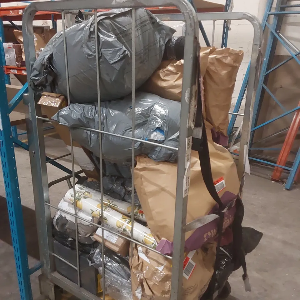 CAGE CONTAINING A LARGE QUANTITY OF ASSORTED HOUSEHOLD ITEMS // CAGE NOT INCLUDED 