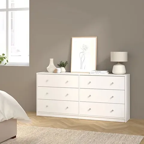 BOXED MAY CHEST OF 6 DRAWERS (3+3) IN WHITE (W) 143.1 X (H) 68.3 X (D) 31.7cm (1 BOX)