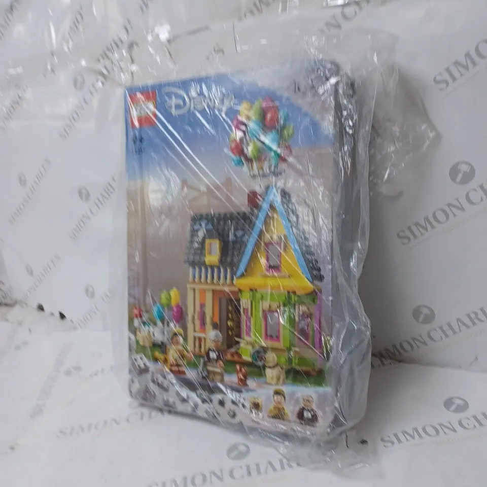 BOXED LEGO DISNEY AND PIXAR ‘UP’ HOUSE BUILDING TOY RRP £47.99