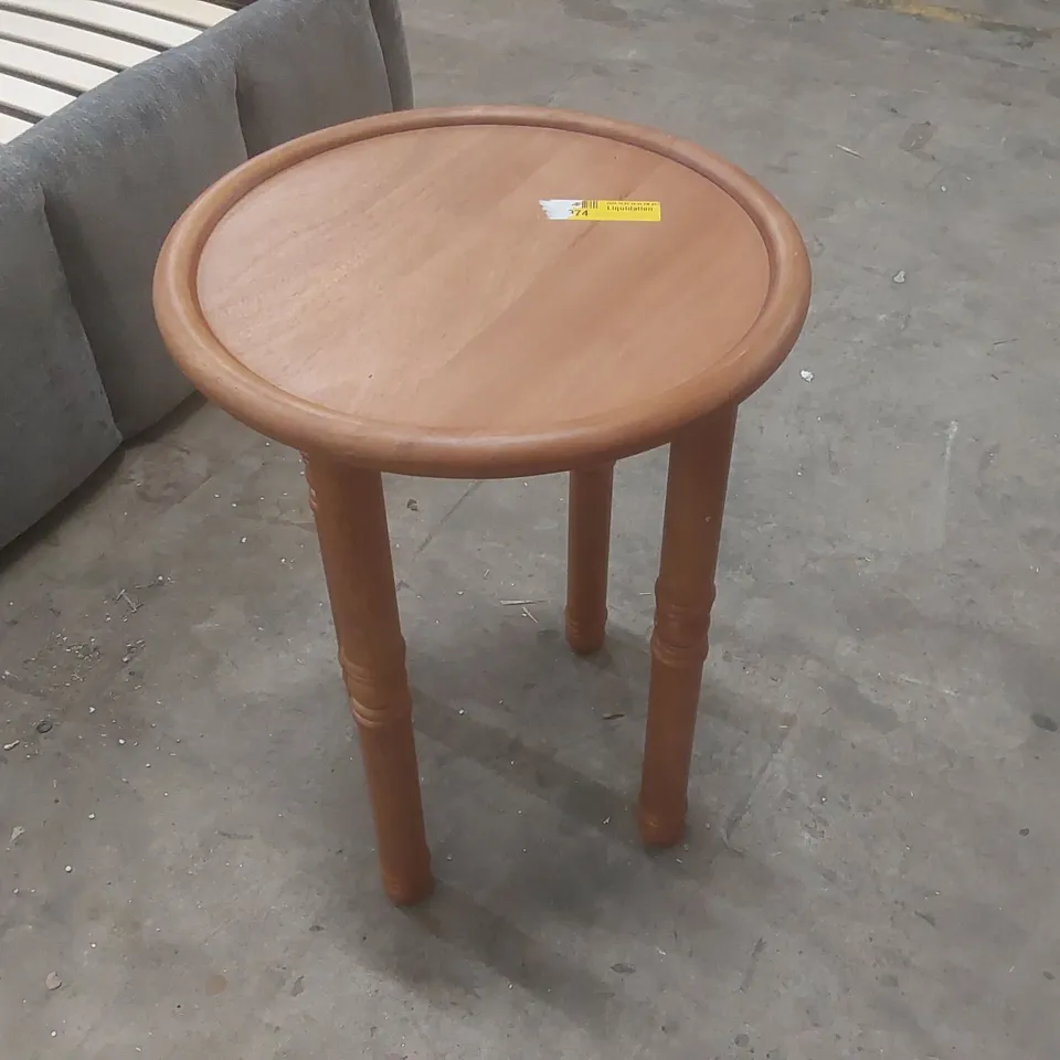 PIERRE SOLID WOOD ROUND TRAY TOP END TABLE