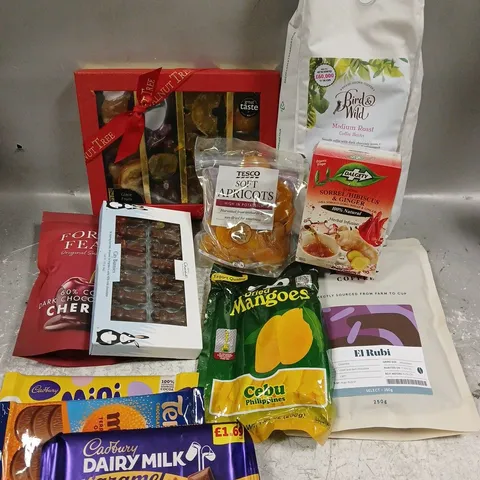 APPROXIMATELY 12 ASSORTED FOOD & DRINK ITEMS TO INCLUDE - BIRD & WILD COFFEE BEANS - HOTEL CHOCOLAT CITY BUNNIES - FOREST FEAST DARK CHOCOLATE SOUR CHERRIES - ETC