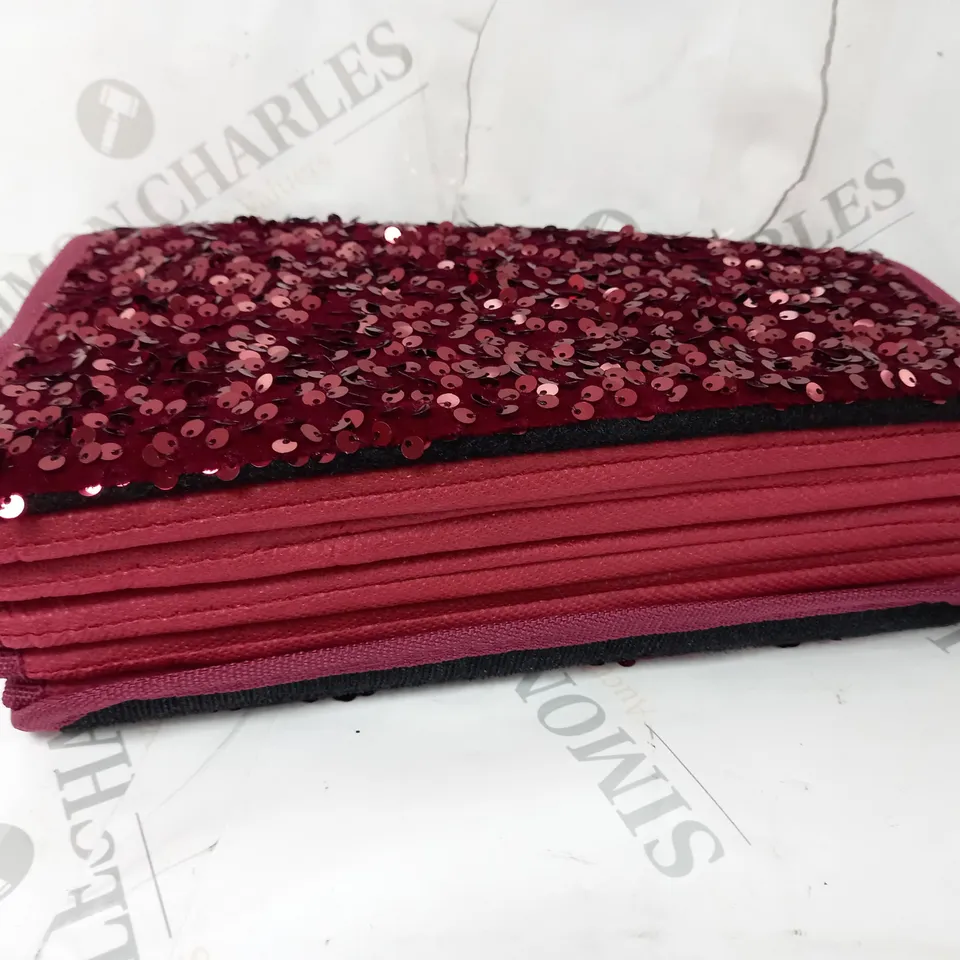 JM BY JULIEN MACDONALD COLLAPSIBLE TREE SKIRT IN RED