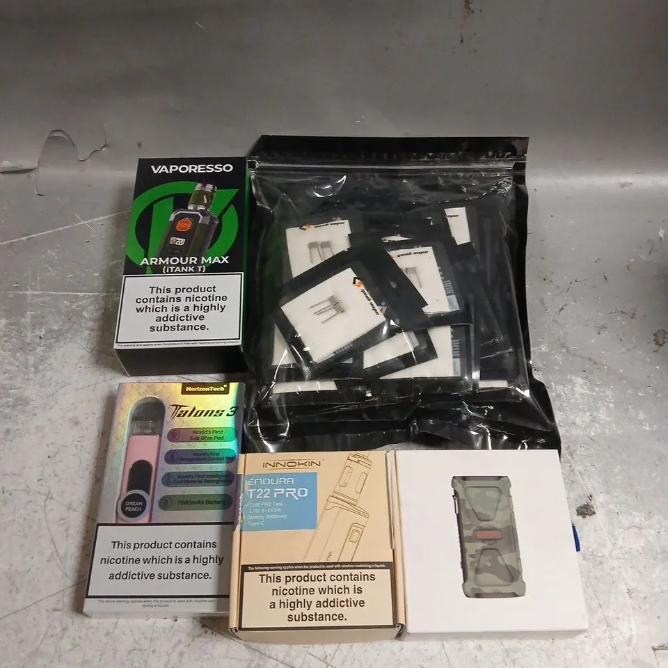 APPROXIMATELY 30 ASSORTED VAPES, E-CIGARETTES & ACCESSORIES TO INCLUDE VAPORESSO ARMOUR MAX, HORIZON TECH TALONS 3, INNOKIN ENDURA T22 PRO, ETC 