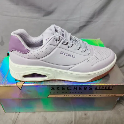 BOXED PAIR OF SKECHERS STREET SNEAKERS – LIGHT GREY/LAVENDER, MEMORY FOAM – UK SIZE 7