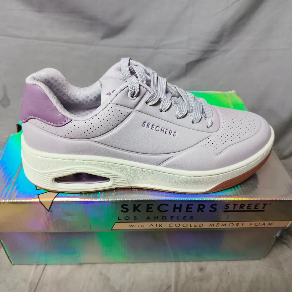 BOXED PAIR OF SKECHERS STREET SNEAKERS – LIGHT GREY/LAVENDER, MEMORY FOAM – UK SIZE 7