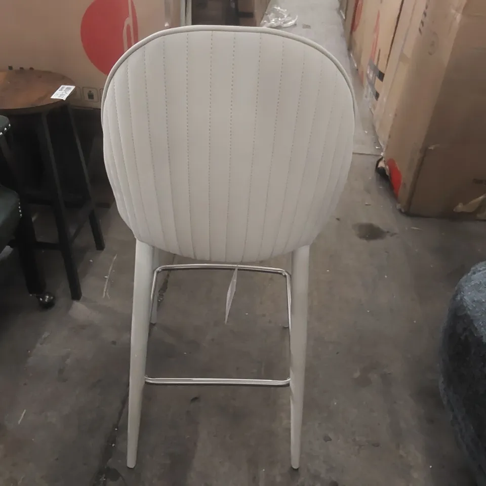 DANETTI SAYLOR LIGHT GREY FAUX LEATHER BAR STOOL