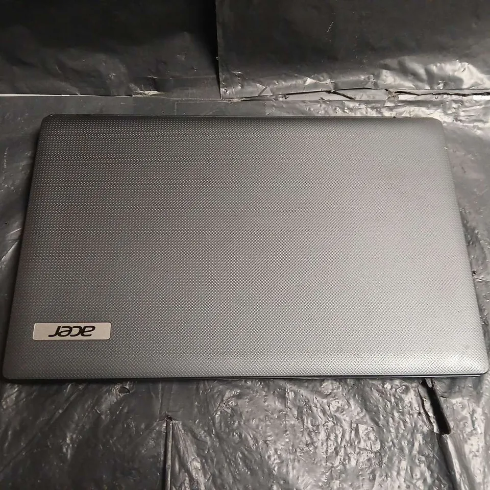 ACER ASPIRE 5733 SERIES LAPTOP - MODEL NUMBER PEW71