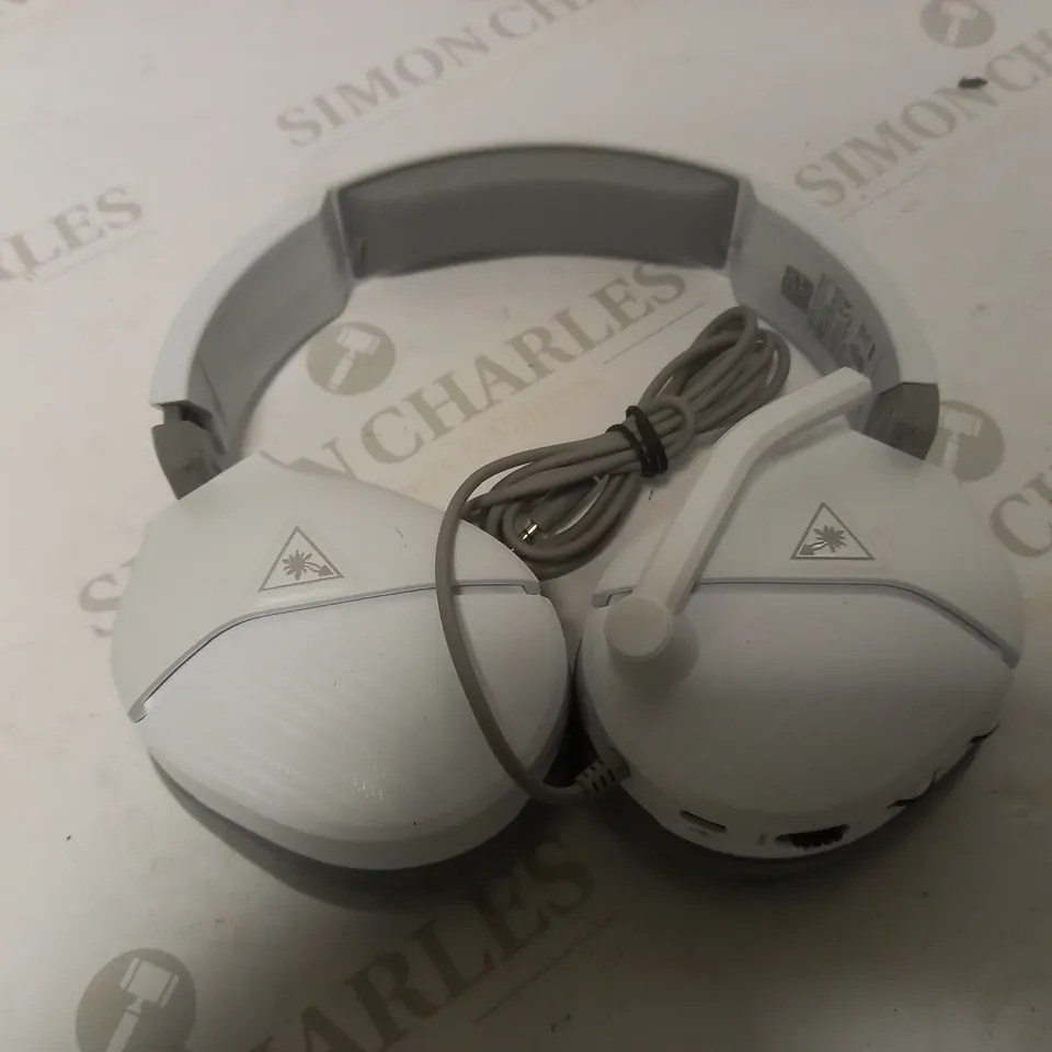 TURTLE BEACH RECON 200 GEN 2 MULTIPLATFORM WIRED GAMING HEADSET, WHITE