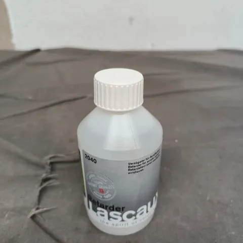 APPROXIMATELY 10 ASSORTED AUTO ITEMS INCLUDING RETARDER LASCAUX THE SPIRIT OF COLOURS AND SILKA TACK DRIVE