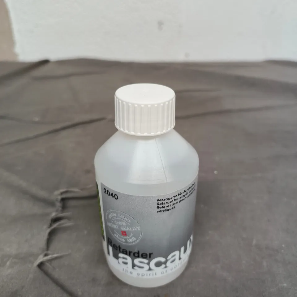 APPROXIMATELY 10 ASSORTED AUTO ITEMS INCLUDING RETARDER LASCAUX THE SPIRIT OF COLOURS AND SILKA TACK DRIVE