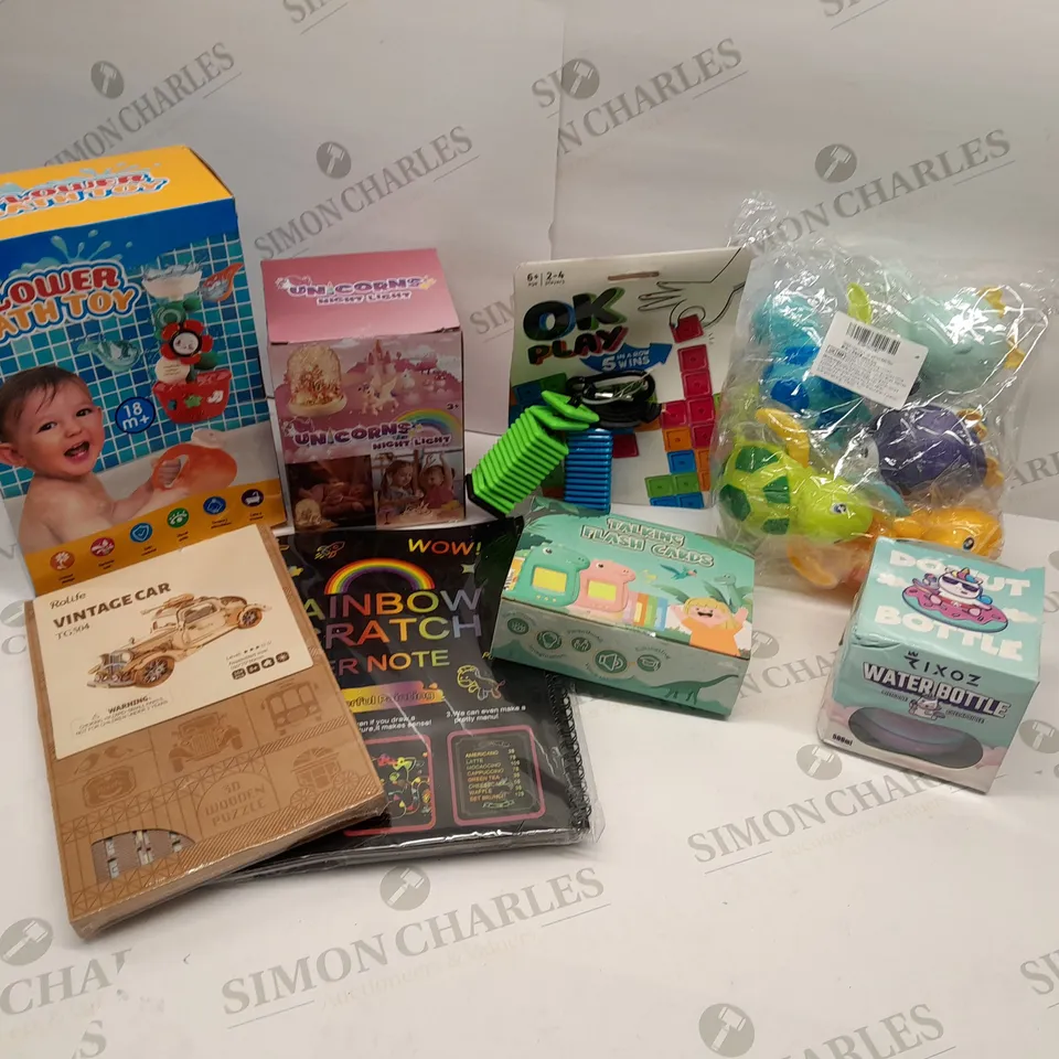 APPROXIMATELY 30 ASSORTED TOYS AND ACCESSORIES TO INCLUDE;