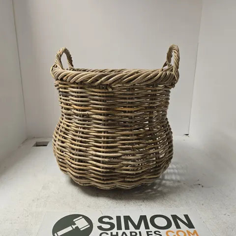 WOVEN WICKER BASKET WITH HANDLES