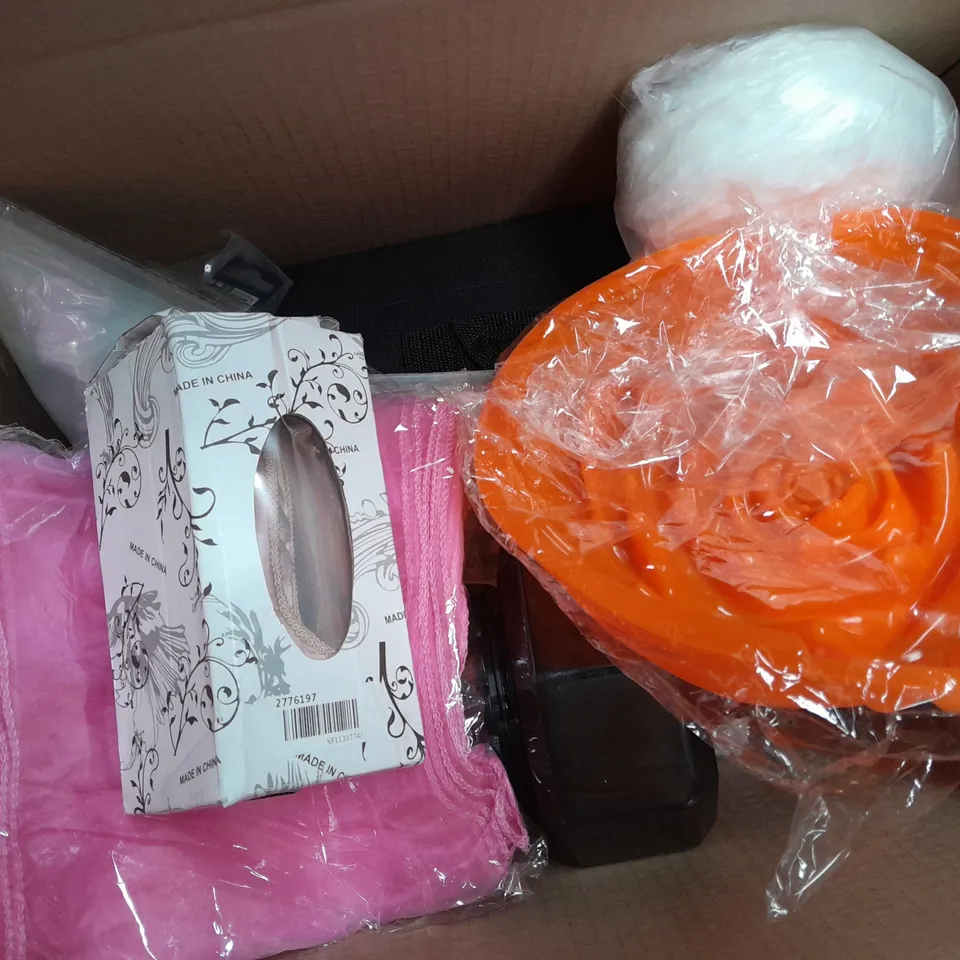 APPROXIMATELY 20 ASSORTED PRODUCTS TO INCLUDE COLOUR CHANGE DIGITAL ALARM CLOCK, SEALING TAPE, QUICK DRY PONCHO, CALF COMPRESSION SLEEVES 